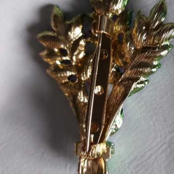 BNIB Lavender Gold Brooch Exquisite Jewelry Piece - Picture 2 of 2